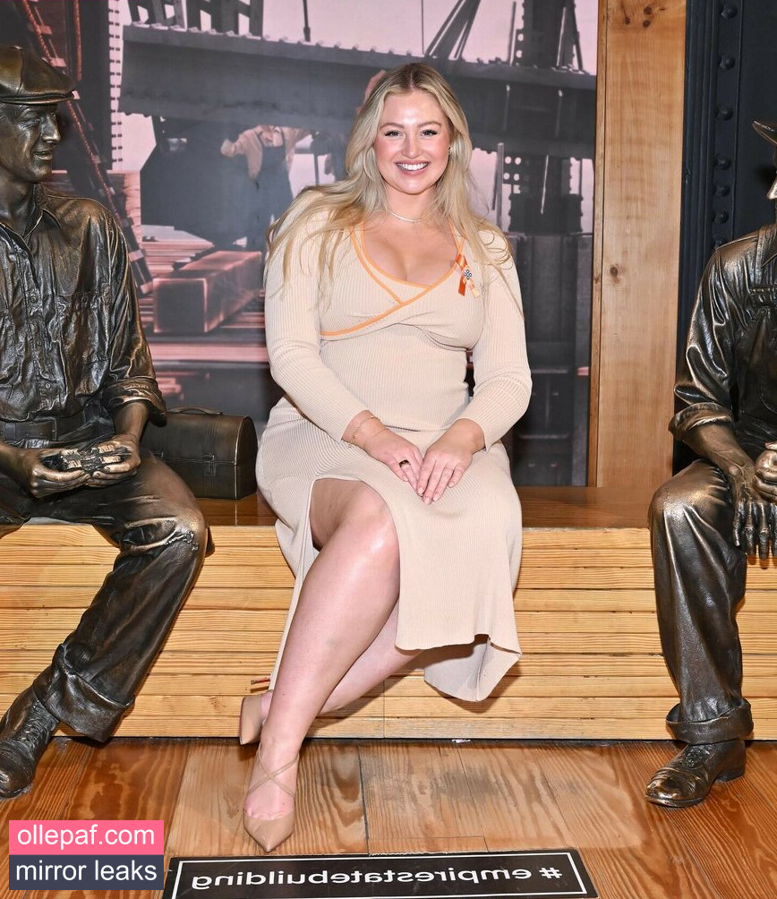 Latest Leaks Iskra Lawrence Nude #259 - Fapello