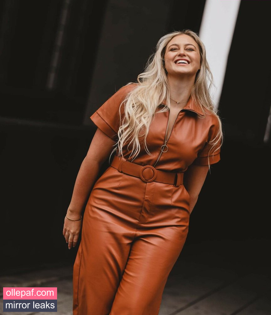Latest Leaks Iskra Lawrence Nude #294 - Fapello