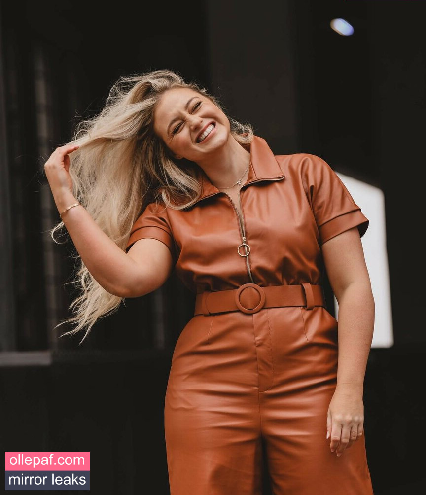 Latest Leaks Iskra Lawrence Nude #298 - Fapello