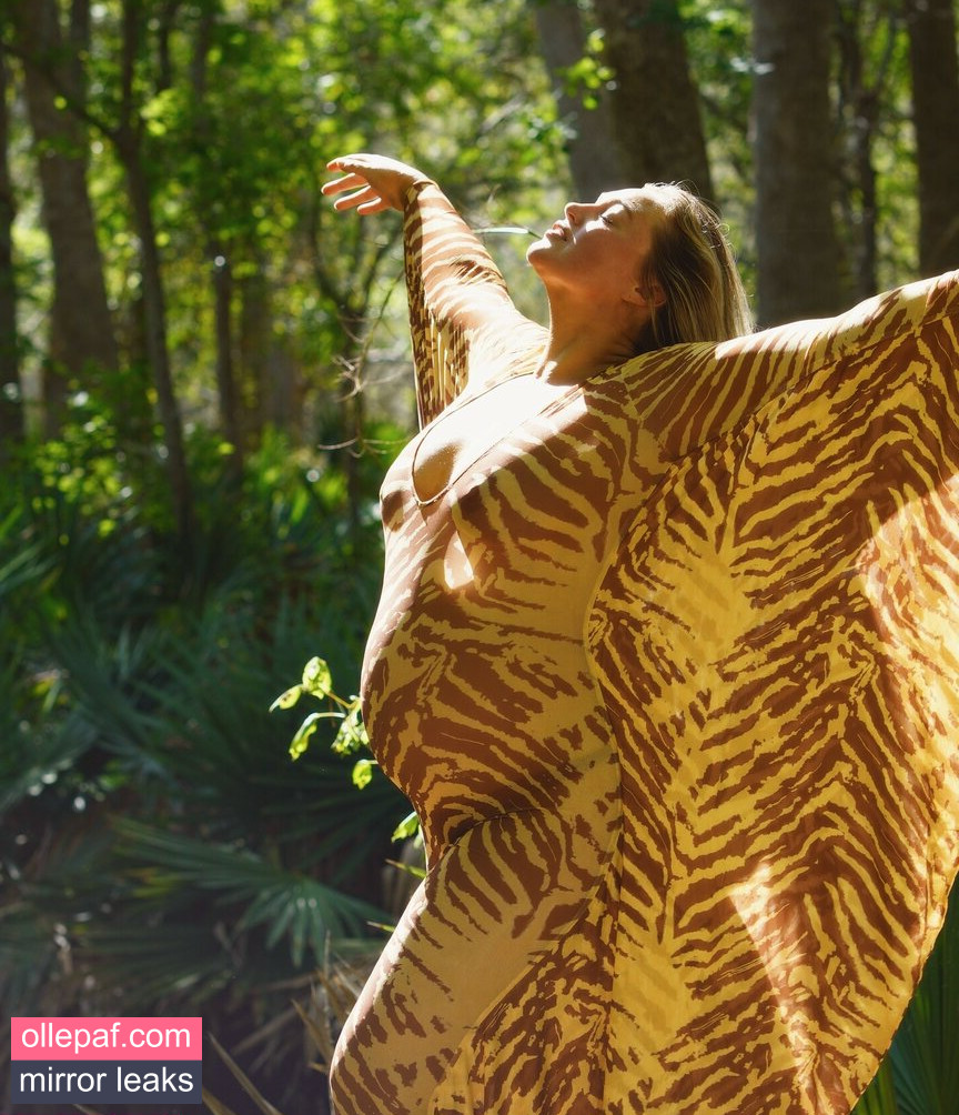 Latest Leaks Iskra Lawrence Nude #41 - Fapello