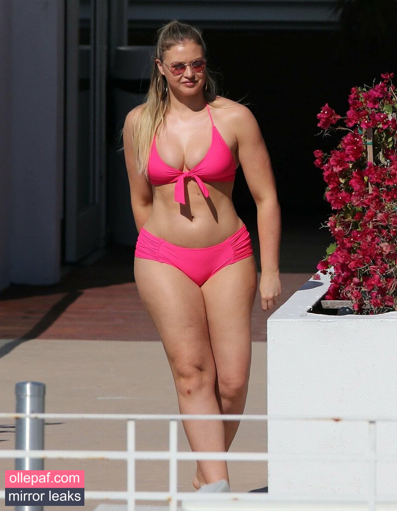 Latest Leaks Iskra Lawrence Nude #573 - Fapello