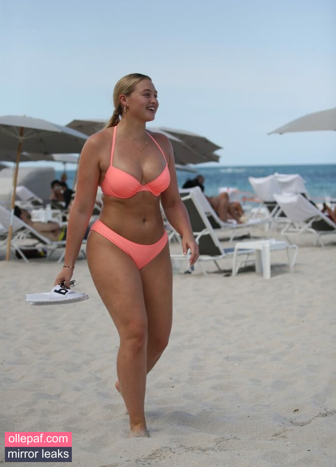 Latest Leaks Iskra Lawrence Nude #601 - Fapello