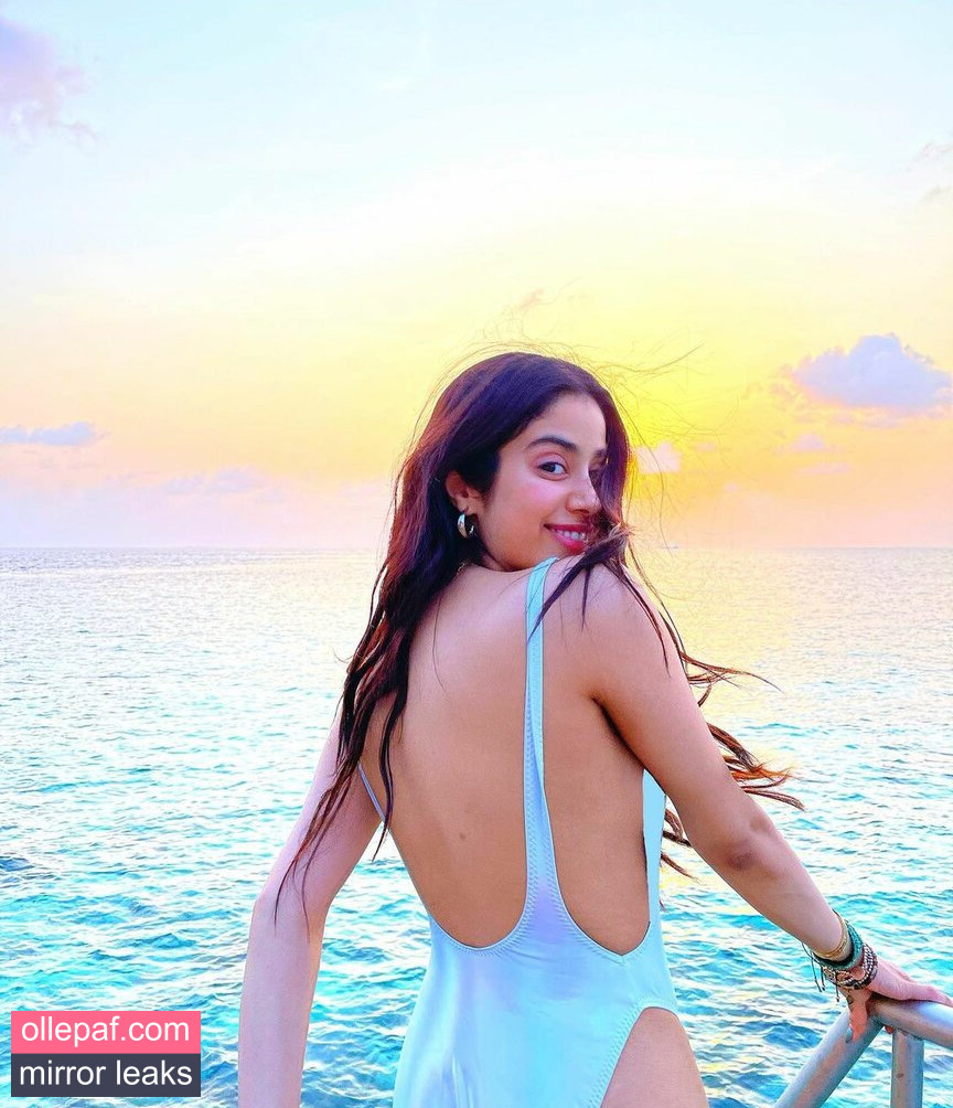 Latest Leaks Janhvi Kapoor Nude #241 - Fapello