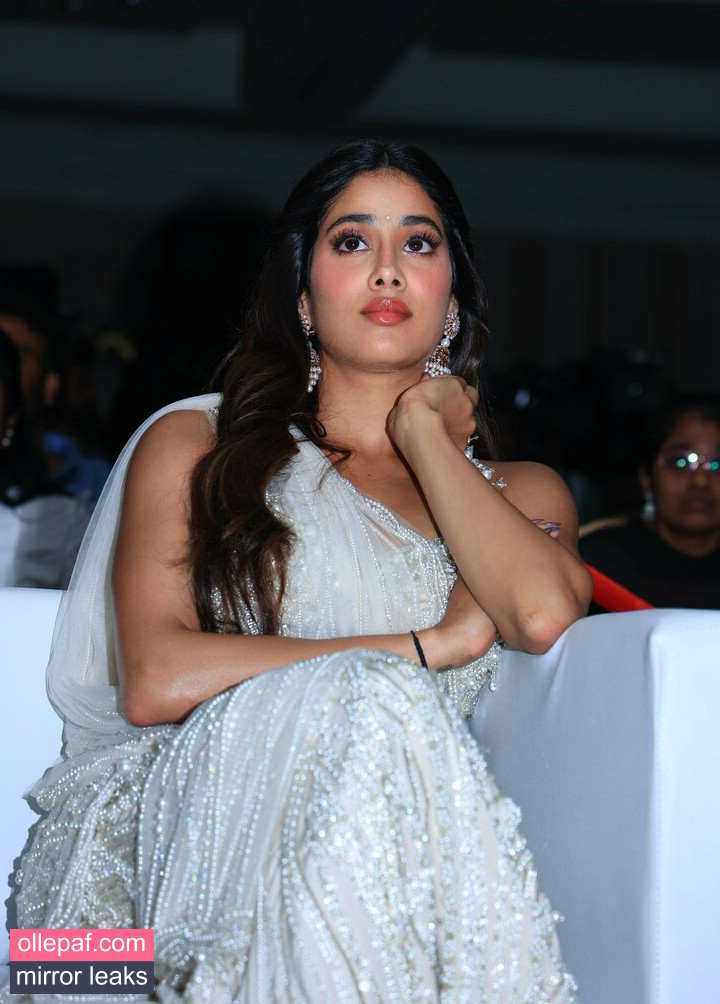 Latest Leaks Janhvi Kapoor Nude #47 - Fapello
