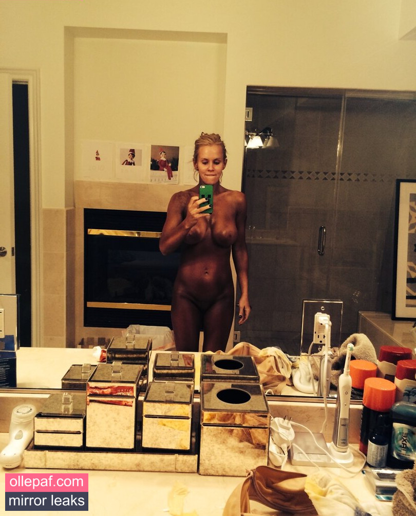 Latest Leaks Jenny McCarthy Nude #307 - Fapello