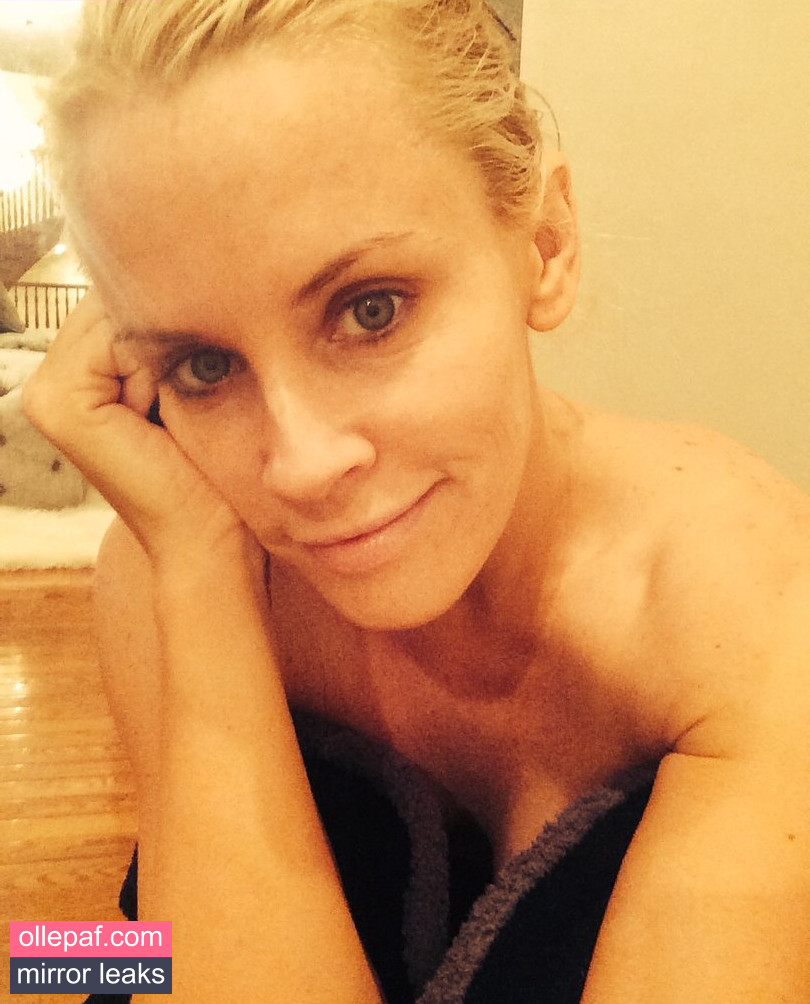 Latest Leaks Jenny McCarthy Nude #391 - Fapello
