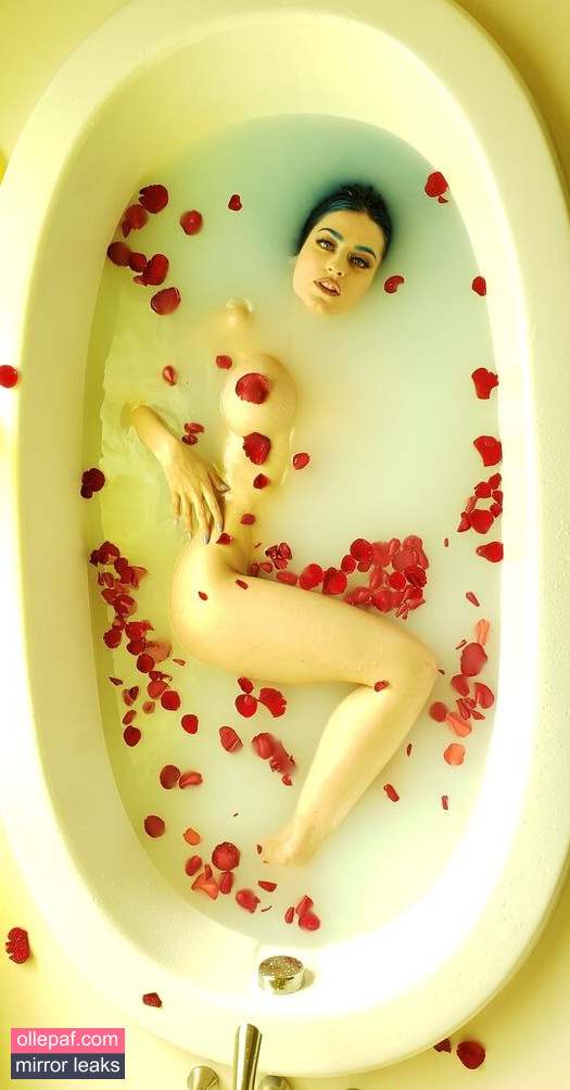 Latest Leaks Jewelz Blu Nude #823 - Fapello