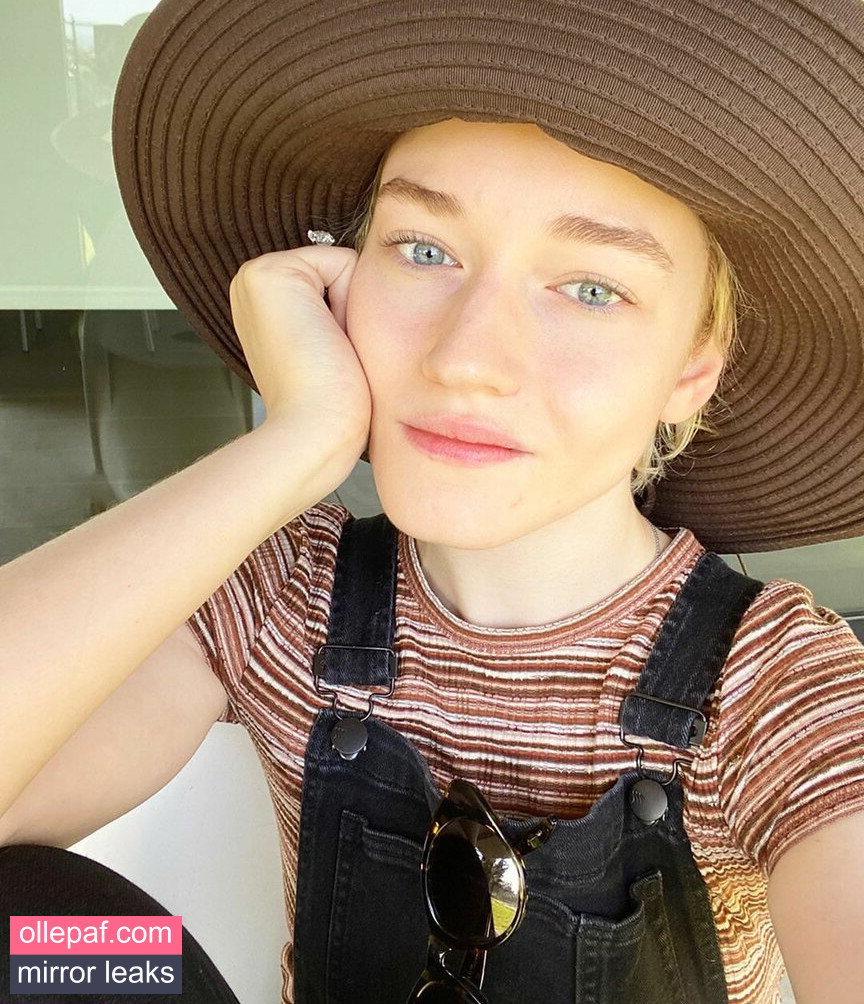 Latest Leaks Julia Garner Nude #30 - Fapello