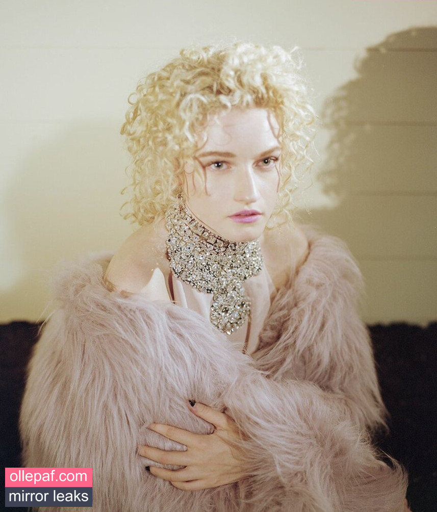 Latest Leaks Julia Garner Nude #49 - Fapello