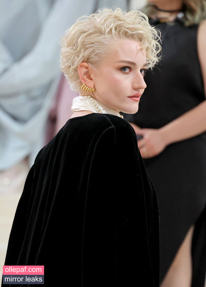 Latest Leaks Julia Garner Nude #62 - Fapello
