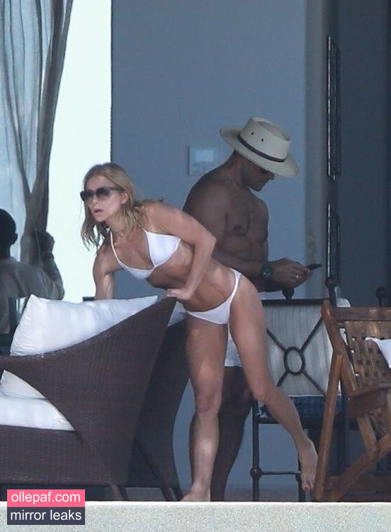 Kelly Ripa Nude Leaks OnlyFans #21 - Fapello