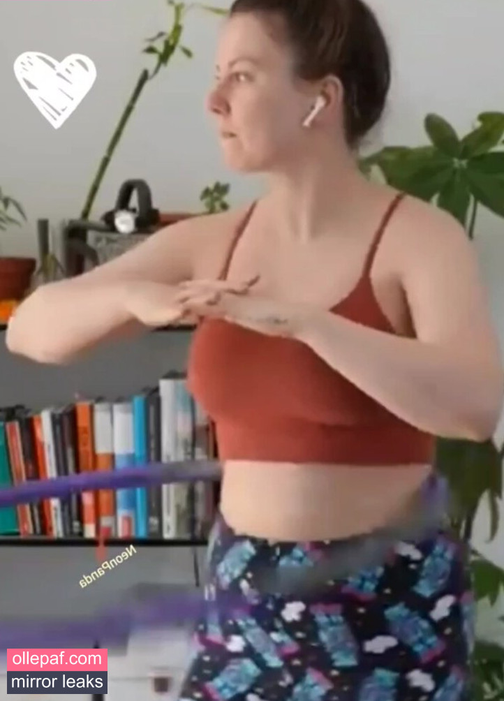 Latest Leaks KellyMissesvlog Nude #121 - Fapello