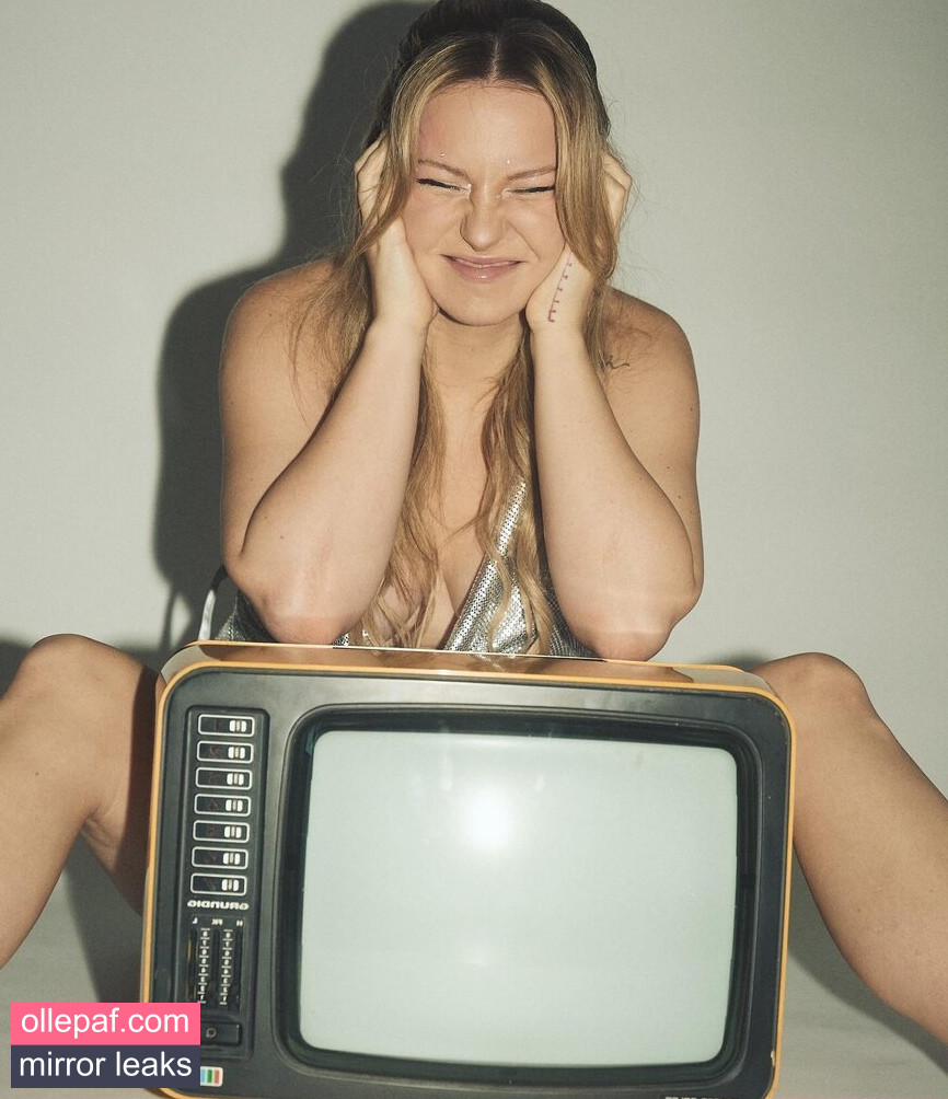 Latest Leaks KellyMissesvlog Nude #212 - Fapello