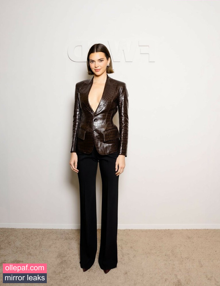 Latest Leaks Kendall Jenner Nude #255 - Fapello