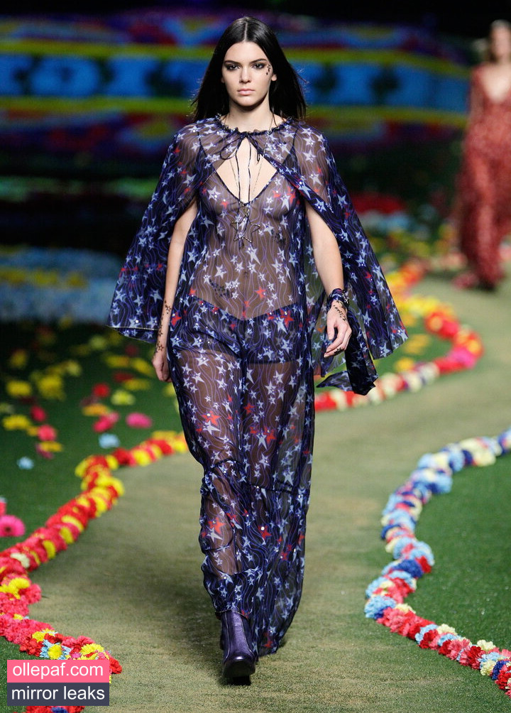 Latest Leaks Kendall Jenner Nude #362 - Fapello