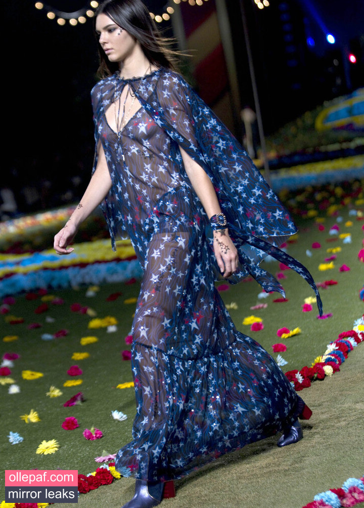 Latest Leaks Kendall Jenner Nude #367 - Fapello