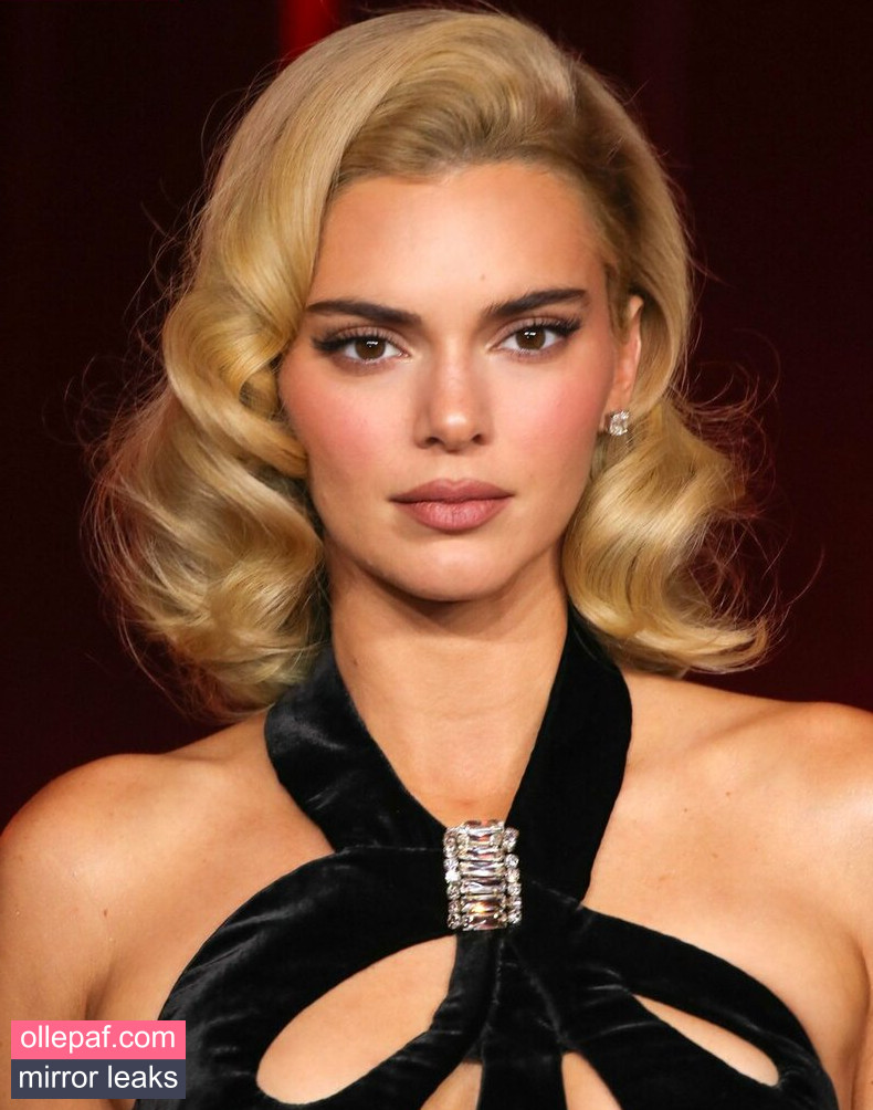 Latest Leaks Kendall Jenner Nude #394 - Fapello