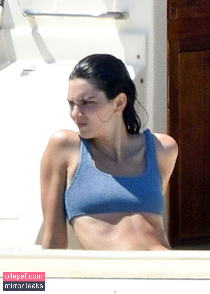 Latest Leaks Kendall Jenner Nude #406 - Fapello