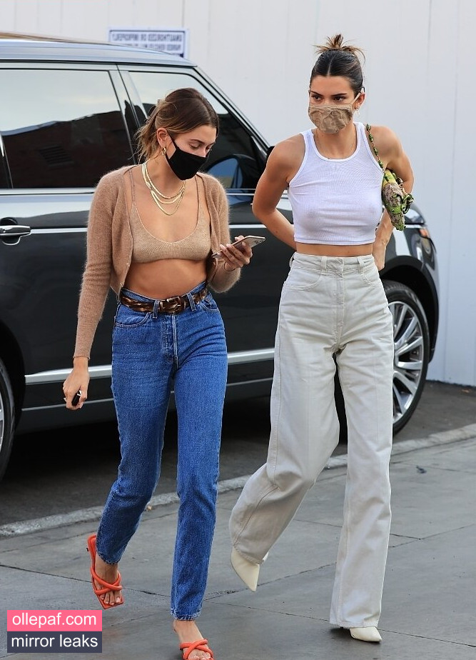 Latest Leaks Kendall Jenner Nude #981 - Fapello