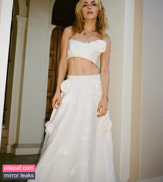 Latest Leaks Kiernan Shipka Nude #1406 - Fapello