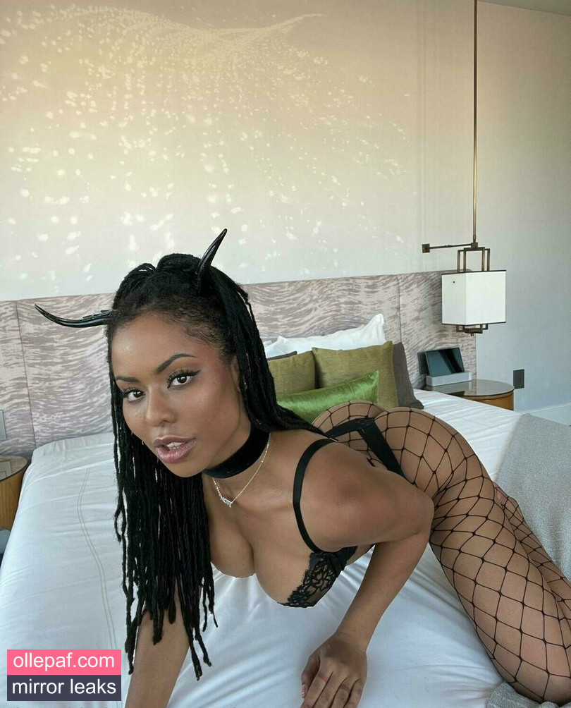 Latest Leaks Kira Noir Nude #726 - Fapello