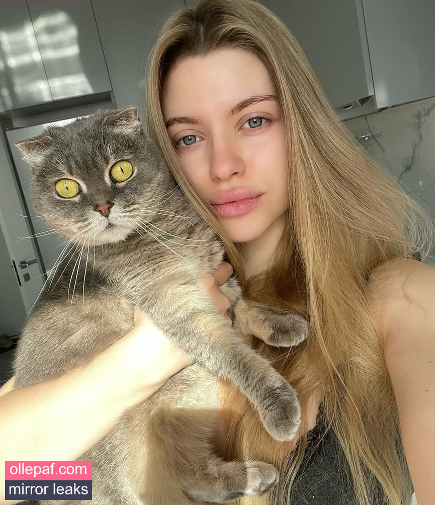 Latest Leaks kkarolishaaaaa Nude #10 - Fapello
