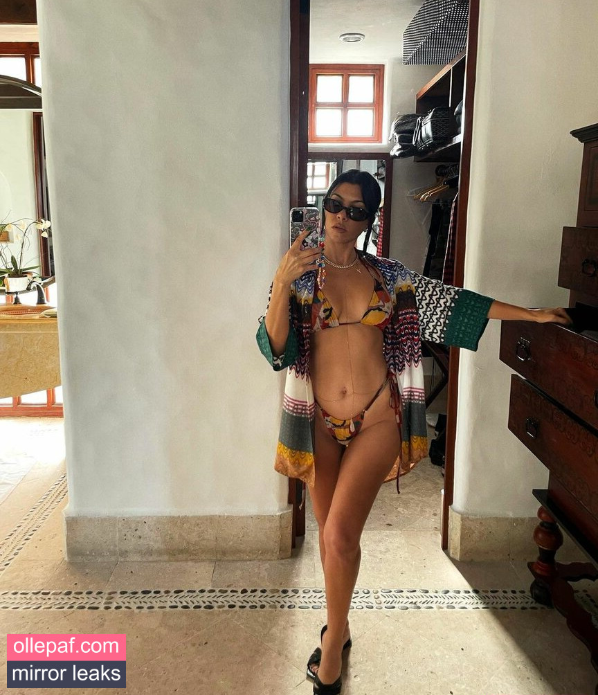 Latest Leaks Kourtney Kardashian Nude #1034 - Fapello