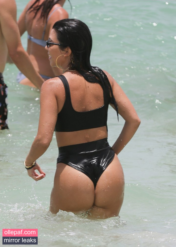 Latest Leaks Kourtney Kardashian Nude #1129 - Fapello