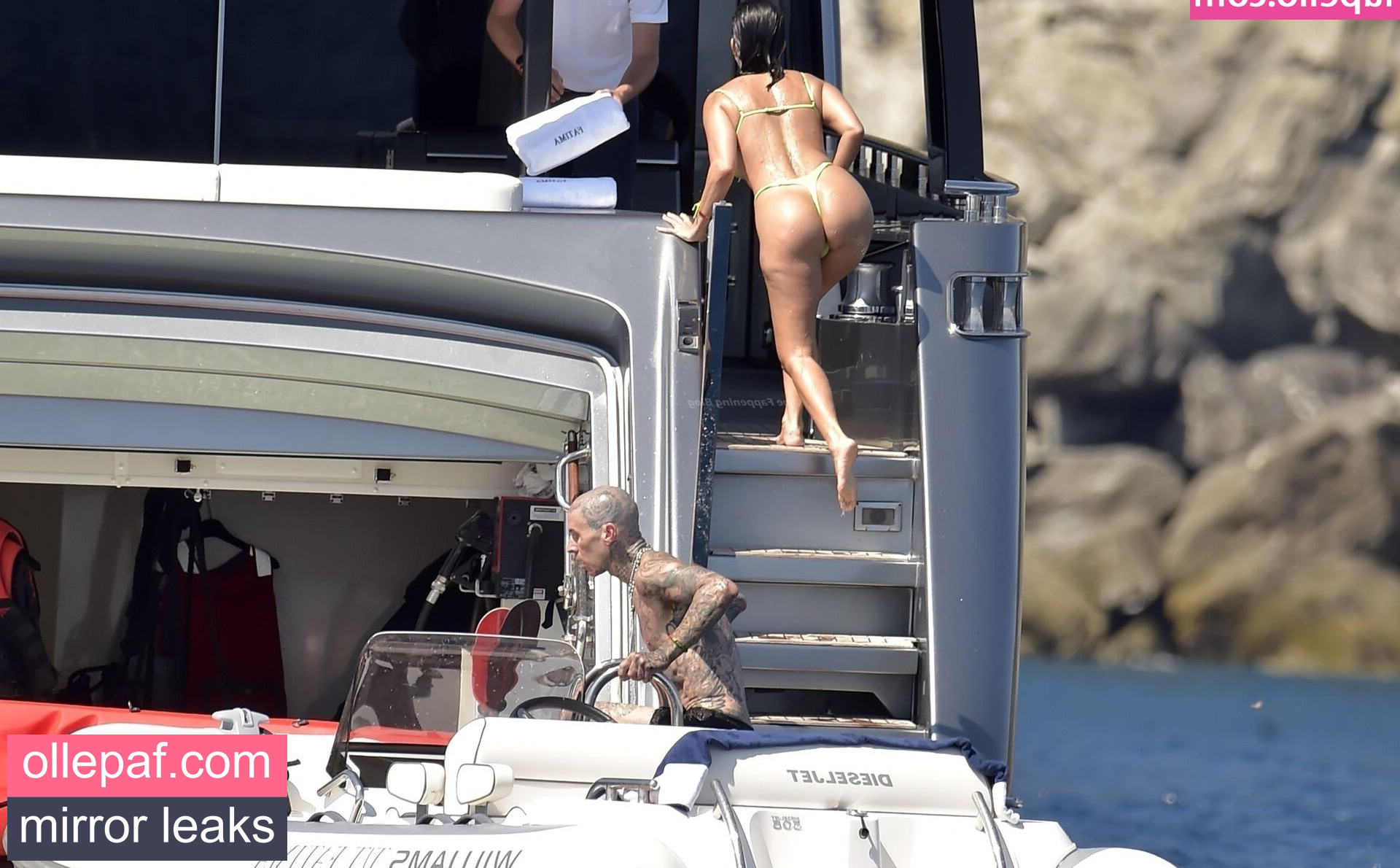 Latest Leaks Kourtney Kardashian Nude #1154 - Fapello