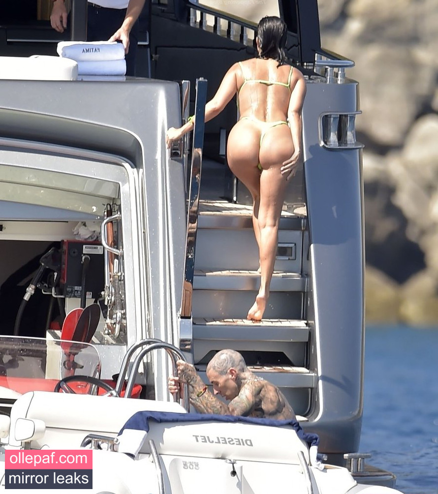 Latest Leaks Kourtney Kardashian Nude #1156 - Fapello