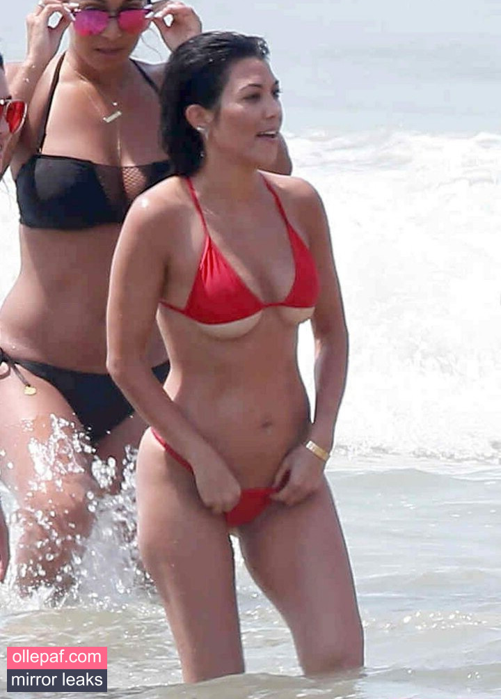 Latest Leaks Kourtney Kardashian Nude #119 - Fapello