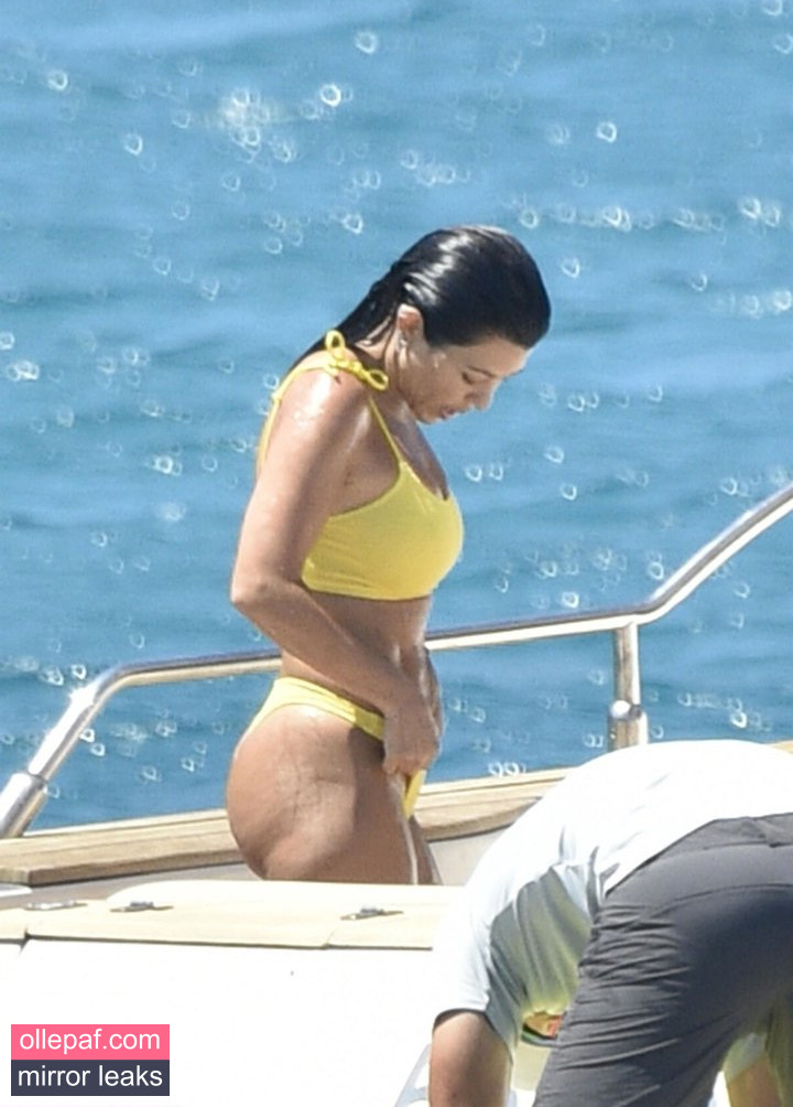Latest Leaks Kourtney Kardashian Nude #1193 - Fapello