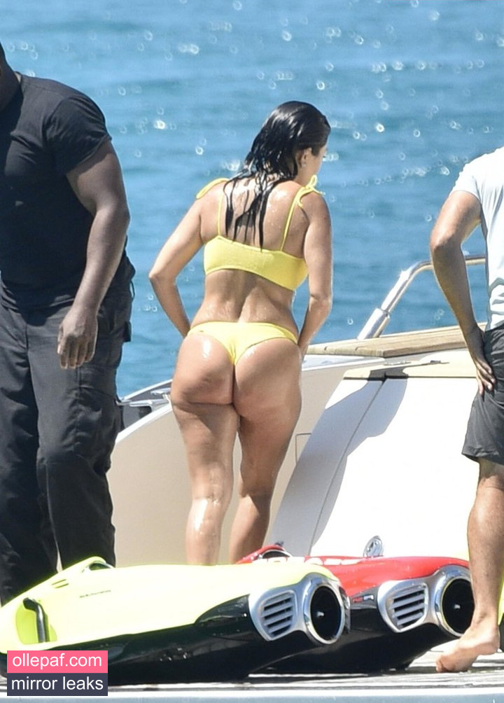 Latest Leaks Kourtney Kardashian Nude #1194 - Fapello