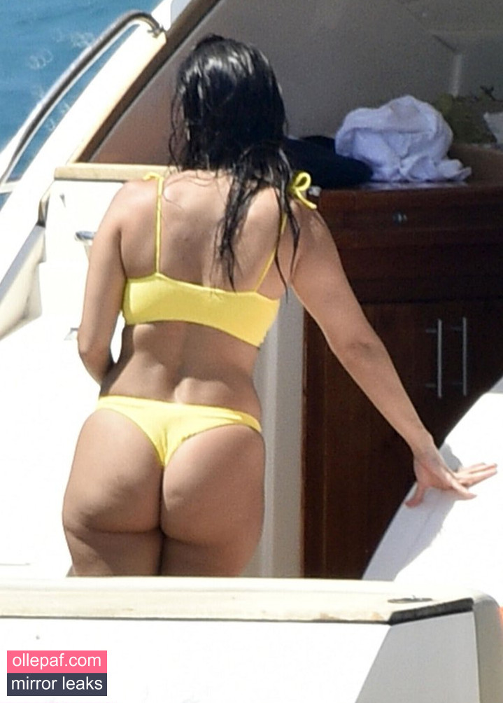Latest Leaks Kourtney Kardashian Nude #1197 - Fapello