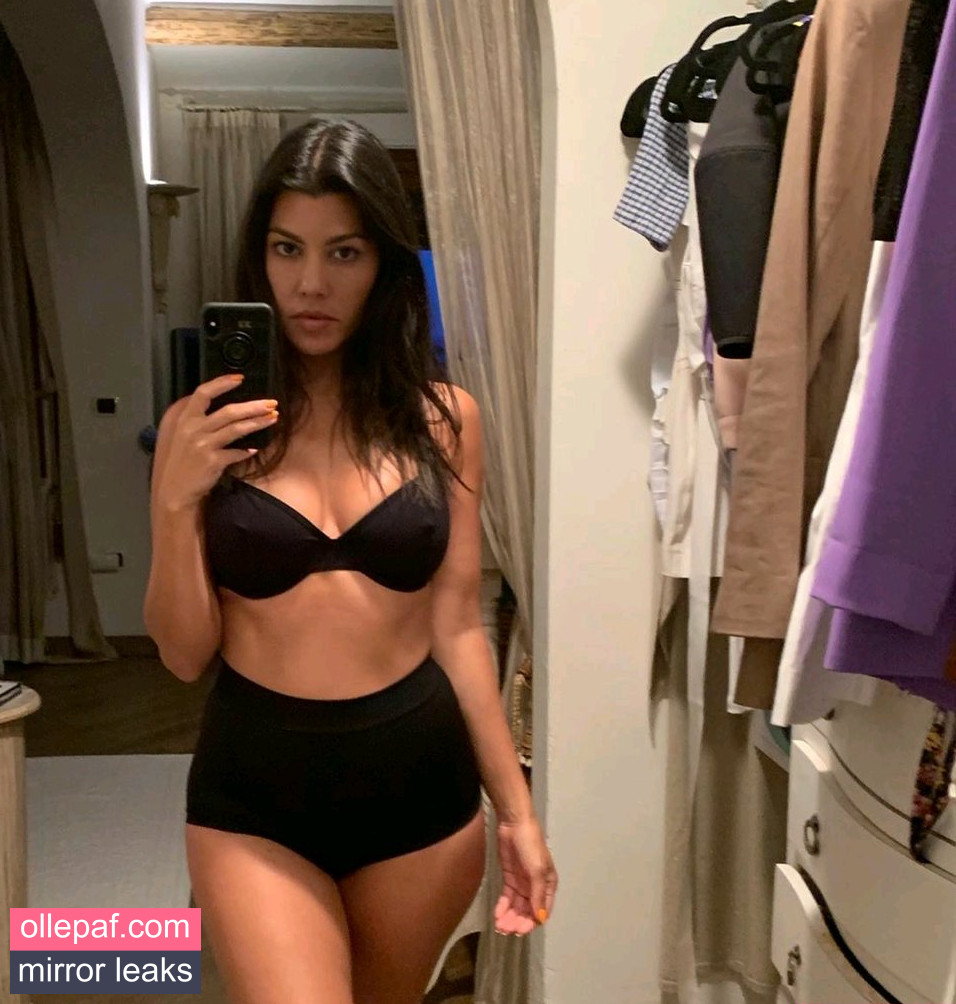 Latest Leaks Kourtney Kardashian Nude #1208 - Fapello