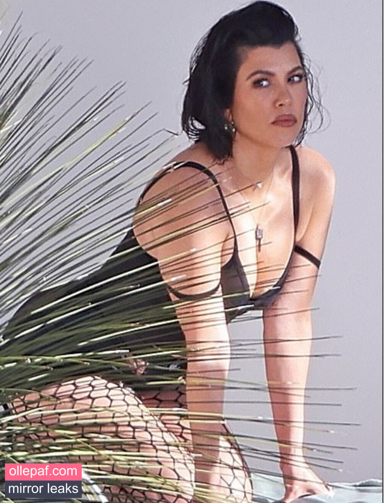 Latest Leaks Kourtney Kardashian Nude #1220 - Fapello