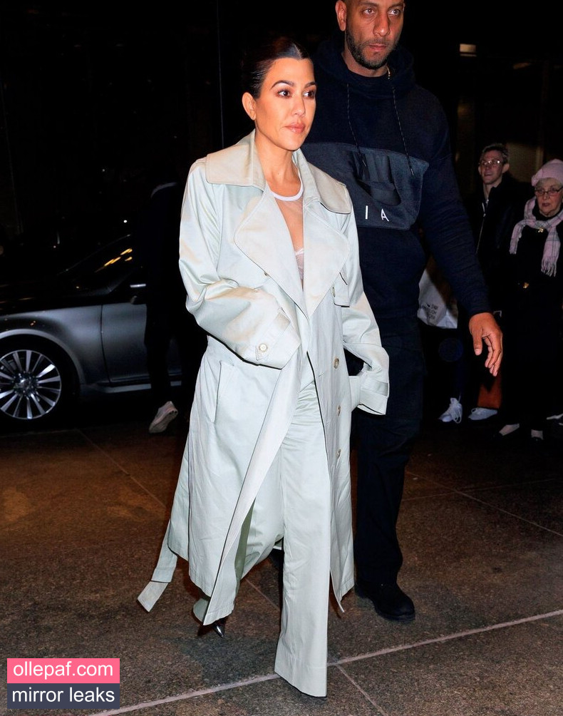 Latest Leaks Kourtney Kardashian Nude #130 - Fapello