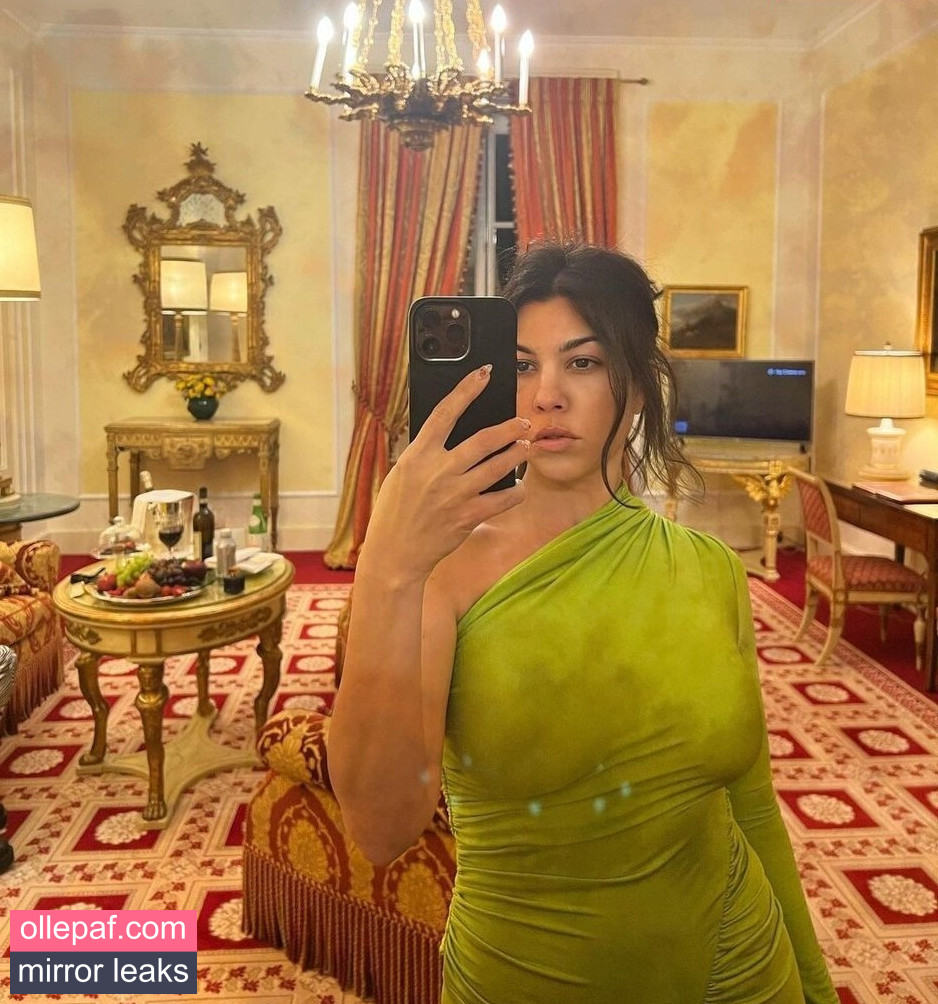 Latest Leaks Kourtney Kardashian Nude #257 - Fapello