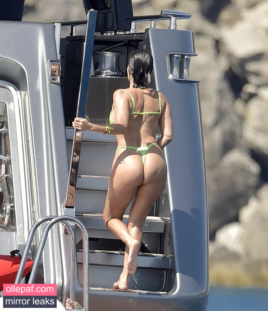 Latest Leaks Kourtney Kardashian Nude #369 - Fapello