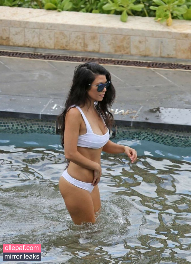 Latest Leaks Kourtney Kardashian Nude #380 - Fapello