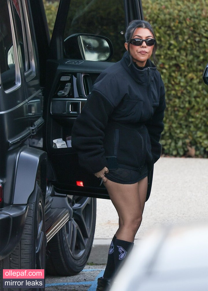 Latest Leaks Kourtney Kardashian Nude #5 - Fapello