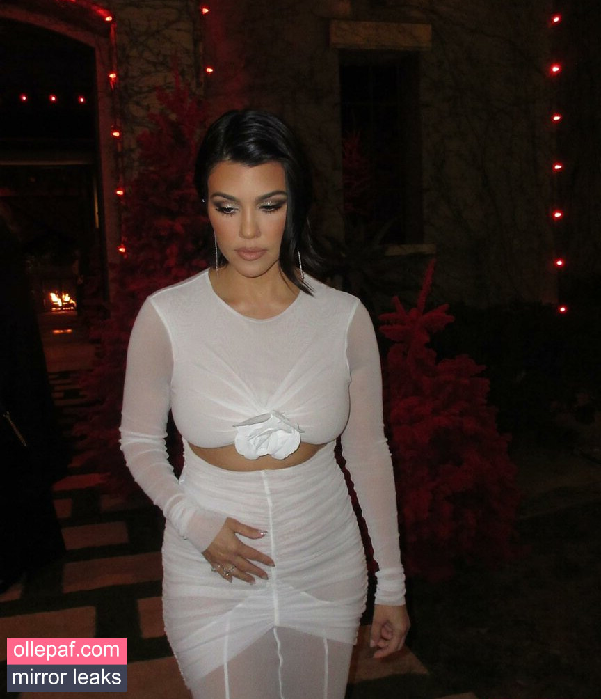 Latest Leaks Kourtney Kardashian Nude #605 - Fapello
