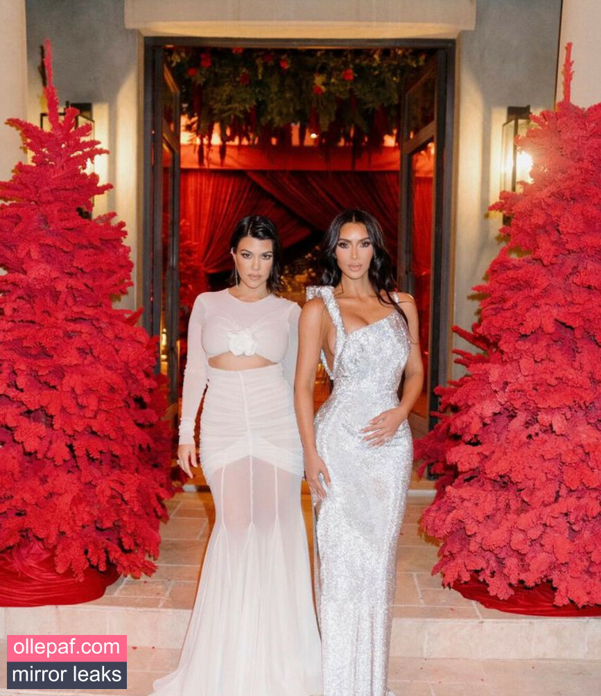Latest Leaks Kourtney Kardashian Nude #606 - Fapello