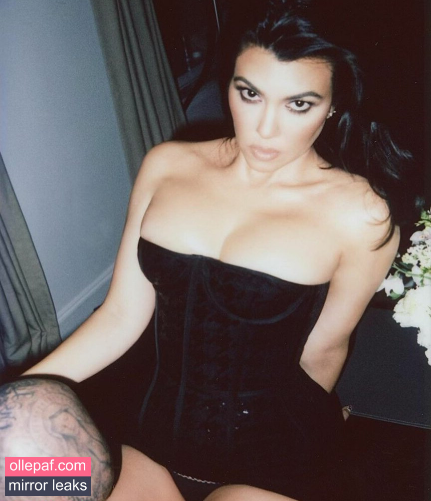 Latest Leaks Kourtney Kardashian Nude #628 - Fapello