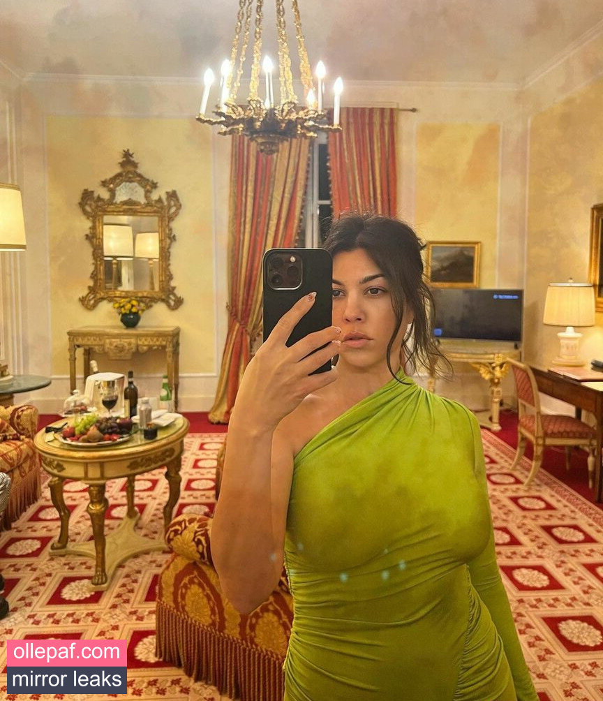 Latest Leaks Kourtney Kardashian Nude #658 - Fapello