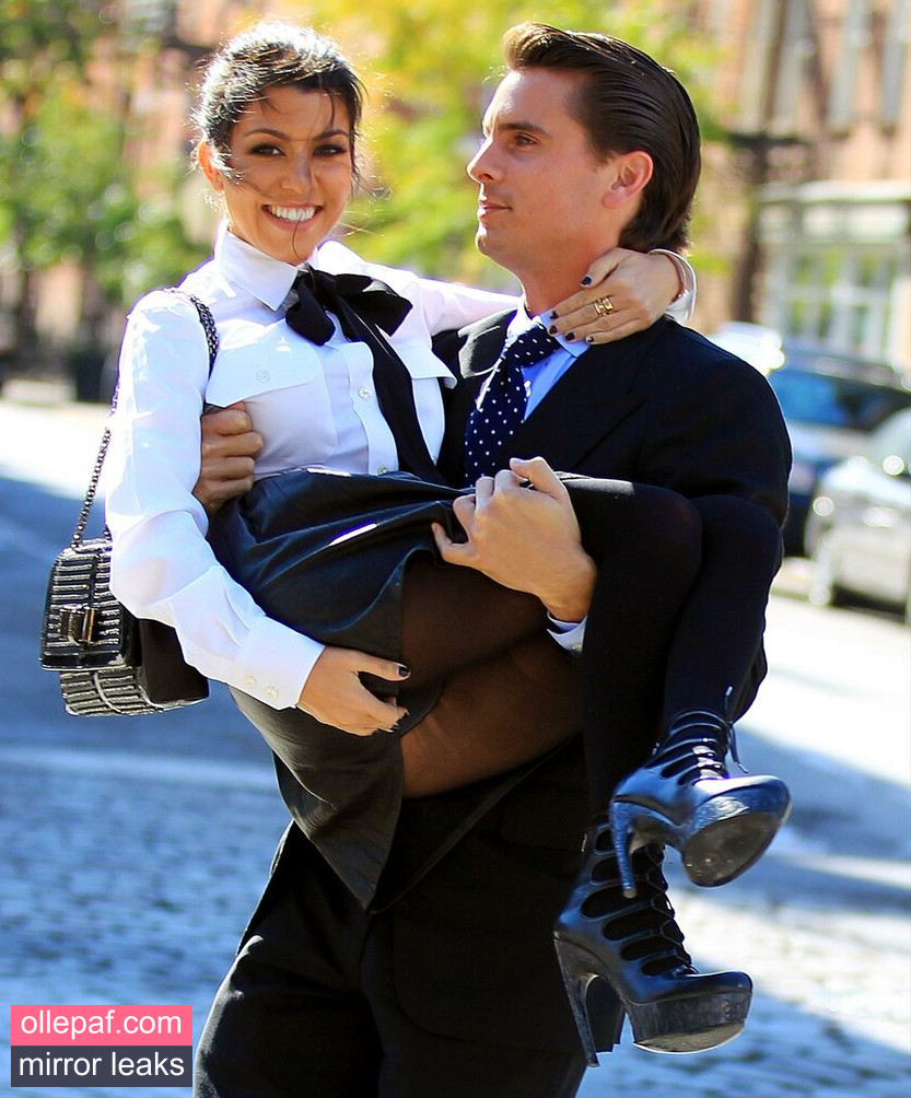 Latest Leaks Kourtney Kardashian Nude #689 - Fapello