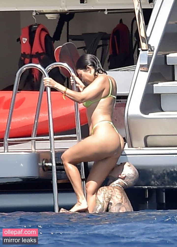 Latest Leaks Kourtney Kardashian Nude #75 - Fapello