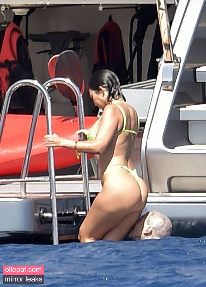 Latest Leaks Kourtney Kardashian Nude #76 - Fapello