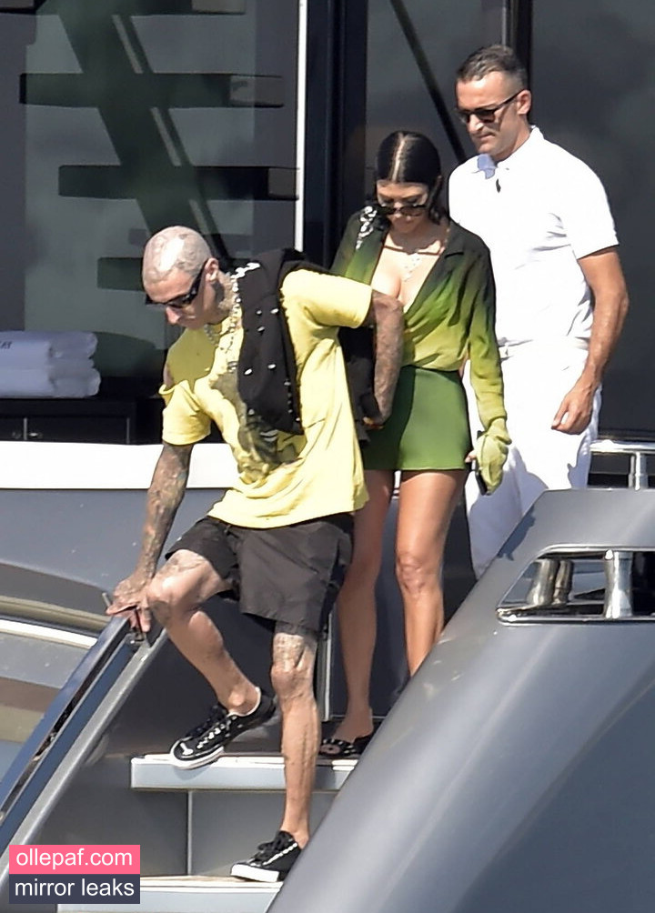 Latest Leaks Kourtney Kardashian Nude #83 - Fapello