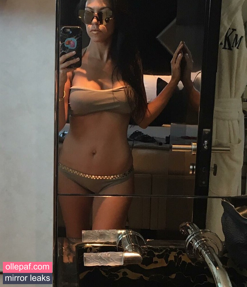 Latest Leaks Kourtney Kardashian Nude #821 - Fapello